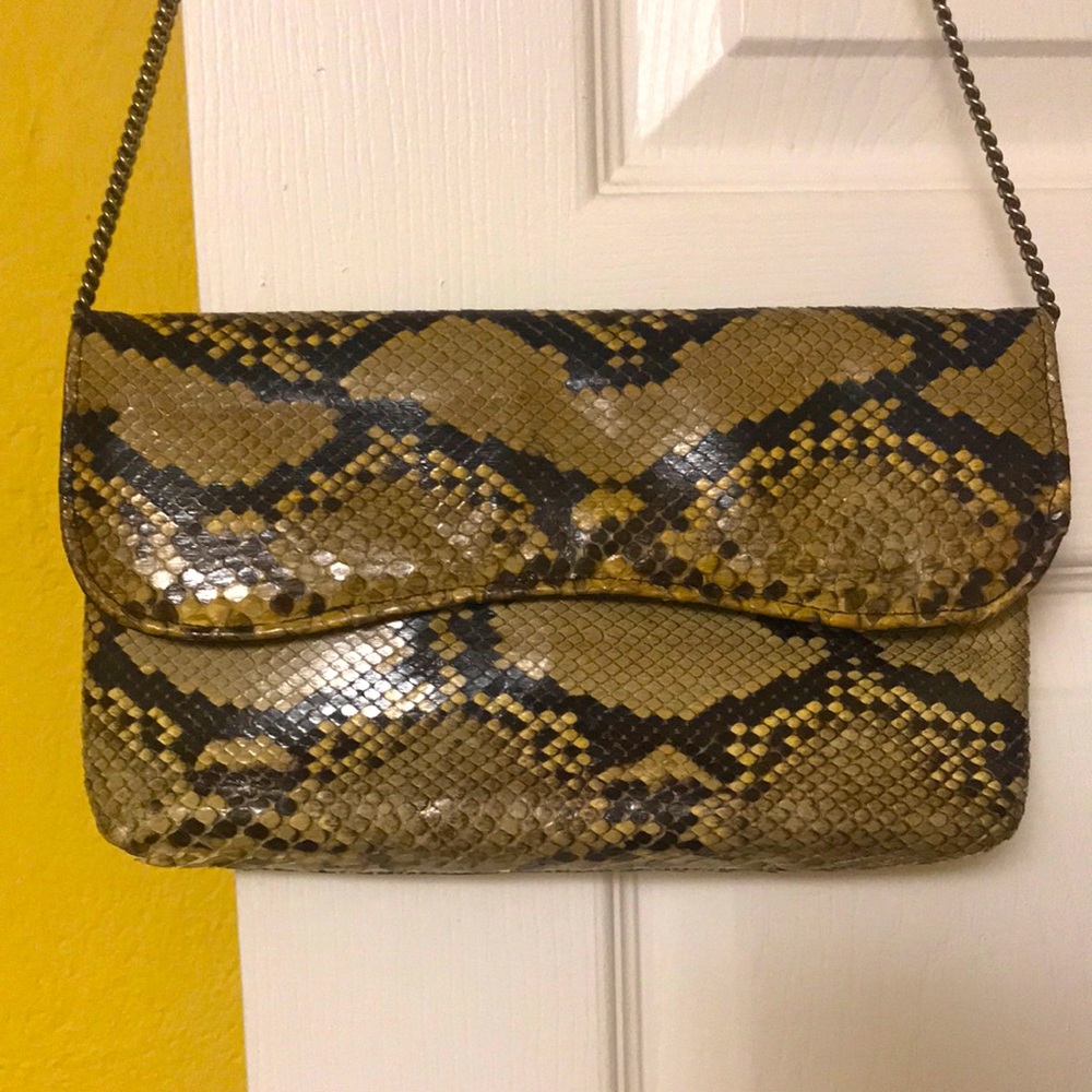 Vintage snake skin purse. In very good condition